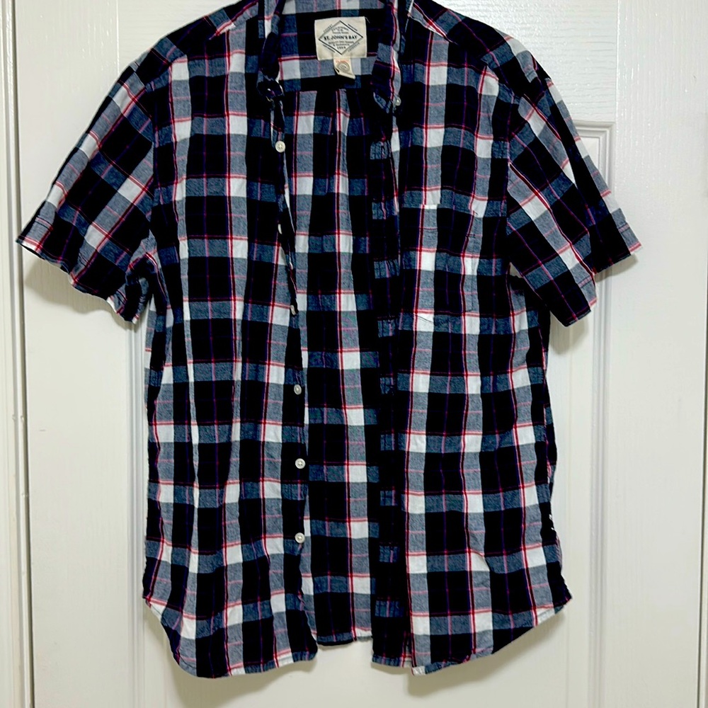 Frumpy button down St. John's Bay short sleeve, size large, blue plaid